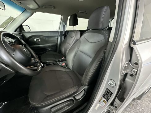 Used 2018 Kia Soul image 15