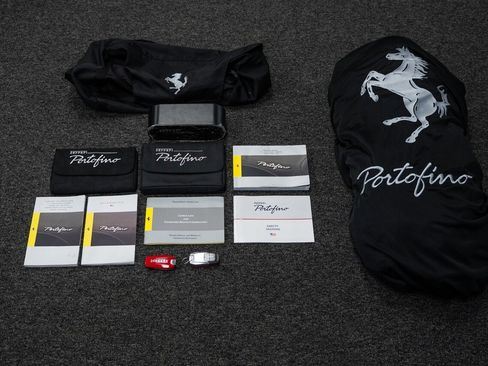 Used 2019 Ferrari Portofino image 30