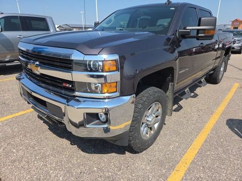 Used 2016 Chevrolet Silverado 2500 LT w/ LT Convenience Package AWD/4WD image 2