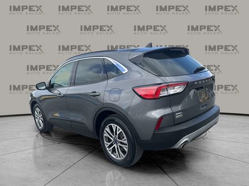 Used 2022 Ford Escape SEL image 3