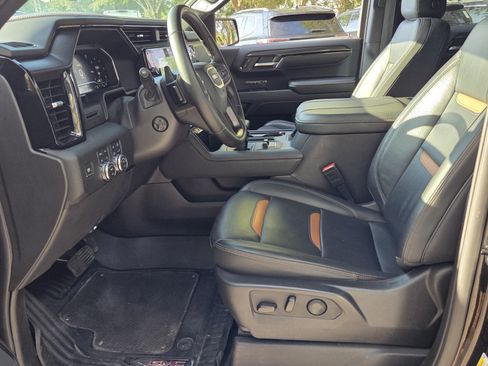 Certified 2024 GMC Sierra 1500 AT4 w/ AT4 Preferred Package AWD/4WD image 12