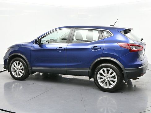 Used 2022 Nissan Rogue Sport S FWD image 5