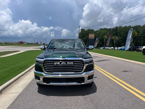 New 2026 RAM 1500 Laramie AWD/4WD image 9