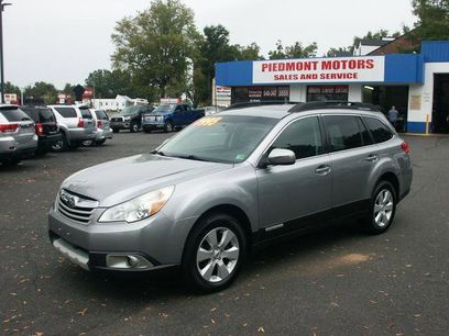 Used 2011 Subaru Outback 2.5i Limited w/ PWR Moonroof Pkg