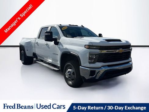 Certified 2024 Chevrolet Silverado 3500 LT image 1