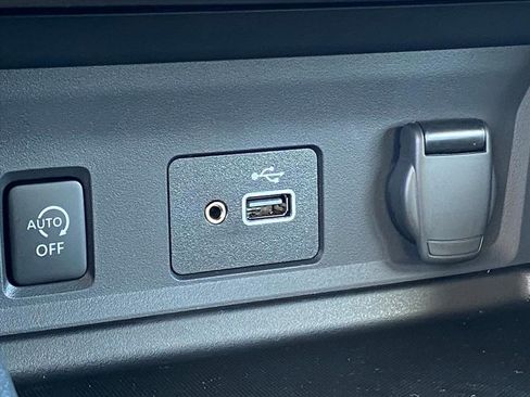 New 2025 Nissan Sentra S image 17