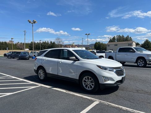 Used 2018 Chevrolet Equinox LS FWD image 7
