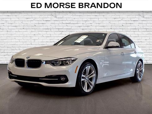 Used 2018 BMW 330i Sedan RWD image 1