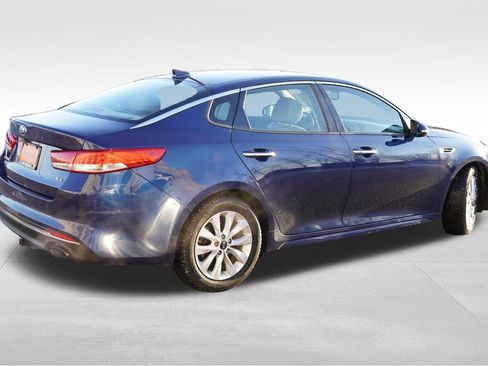 Certified 2016 Kia Optima EX image 5