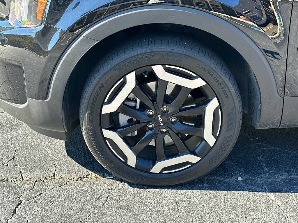 Certified 2025 Kia Telluride S FWD image 11