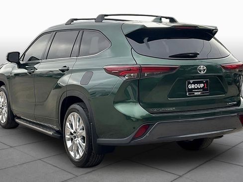 Used 2025 Toyota Highlander Limited image 12