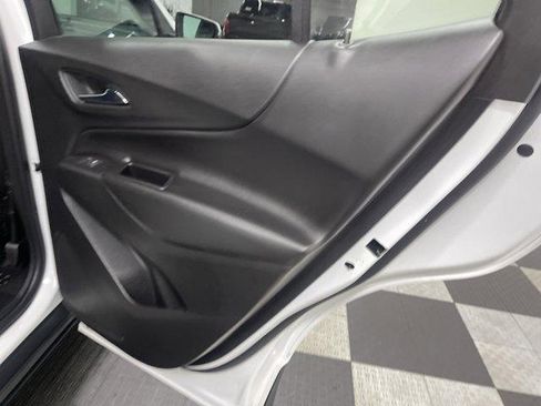 Used 2019 Chevrolet Equinox LT FWD image 14