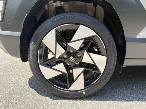 New 2026 Hyundai Kona Limited FWD image 23