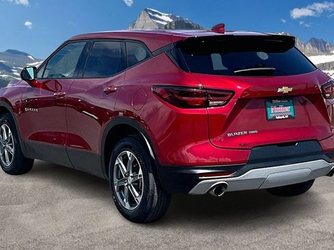 Used 2025 Chevrolet Blazer LT AWD/4WD image 13