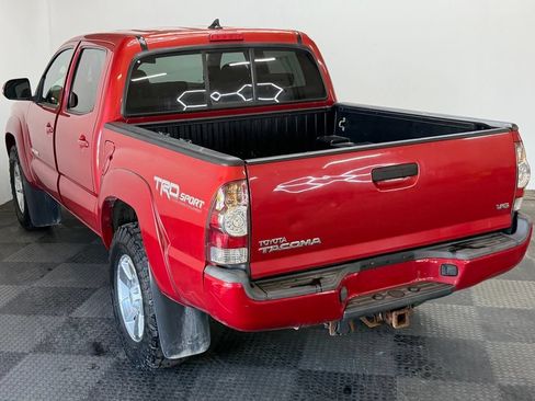 Used 2014 Toyota Tacoma 4x4 Double Cab w/ TRD Sport Package image 7