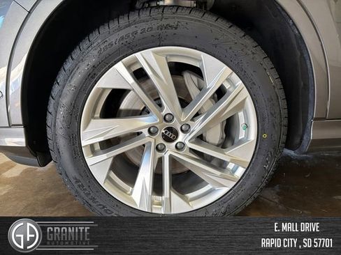 Used 2023 Audi Q7 2.0T Premium AWD/4WD image 27