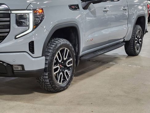 Used 2024 GMC Sierra 1500 AT4 w/ Technology Package image 17