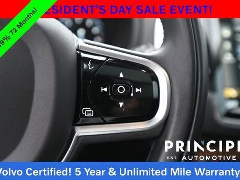 Certified 2022 Volvo XC90 T6 Momentum w/ Advanced Package image 27