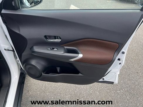 Used 2023 Nissan Kicks SR FWD image 23