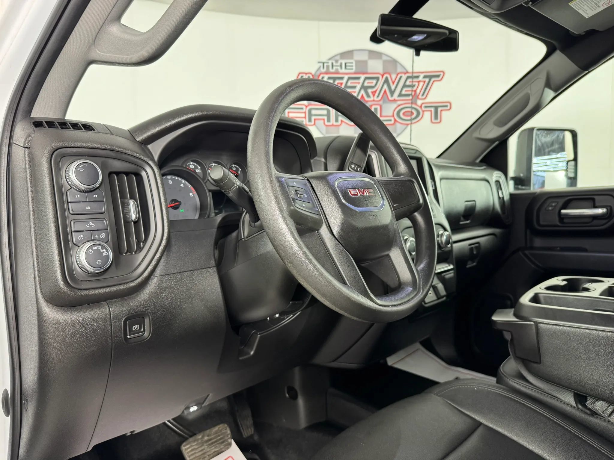 Used 2023 GMC Sierra 2500 Pro w/ Convenience Package AWD/4WD image 10