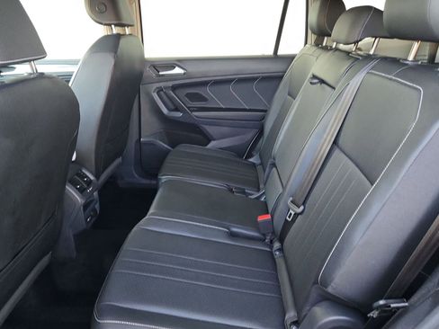 Used 2023 Volkswagen Tiguan SE image 26