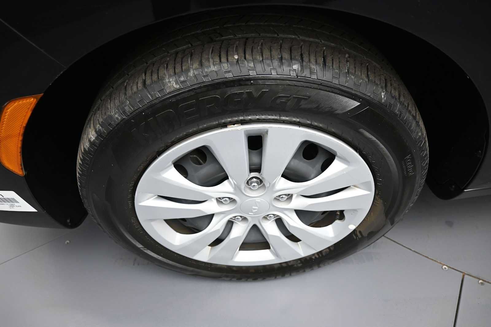 Used 2022 Kia Soul LX FWD image 13