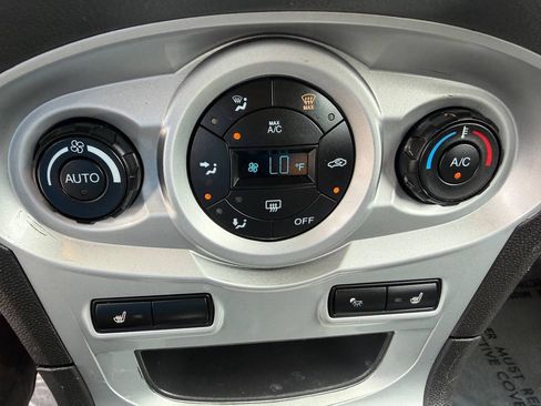 Used 2018 Ford Fiesta SE FWD image 24