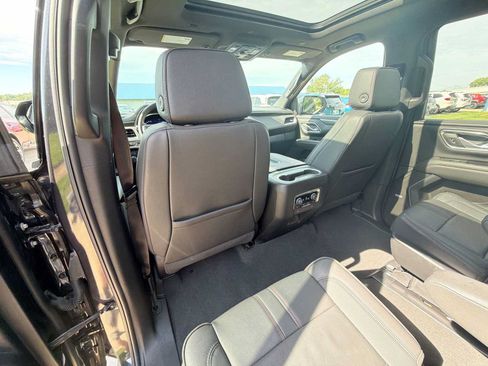 Used 2024 Chevrolet Tahoe RST w/ Luxury Package AWD/4WD image 15