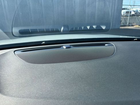 Used 2025 Volvo V60 B5 Cross Country Plus image 18