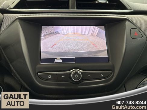 Used 2022 Chevrolet TrailBlazer LT image 11