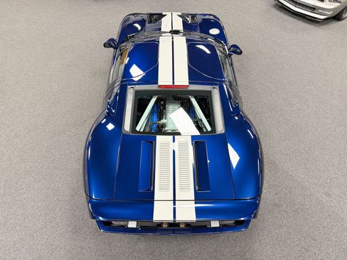 Used 2006 Ford GT RWD image 8