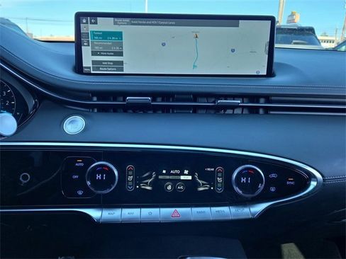 Used 2023 Genesis GV70 2.5T w/ Sport Prestige Package image 22