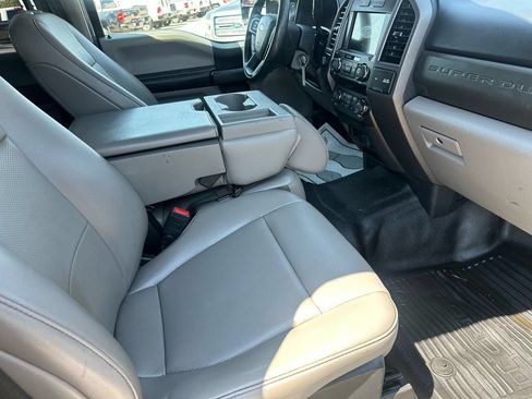 Used 2020 Ford F250 XL w/ Power Equipment Group RWD image 17
