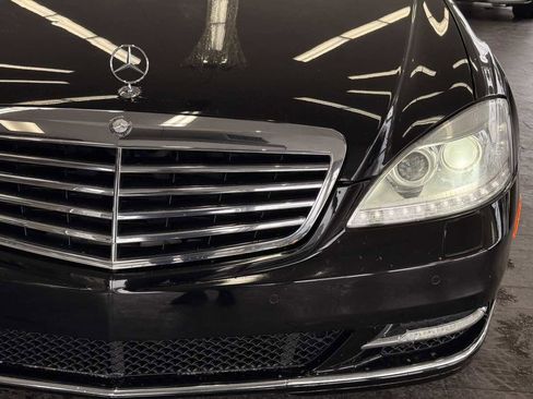 Used 2010 Mercedes-Benz S 550 4MATIC Sedan image 6