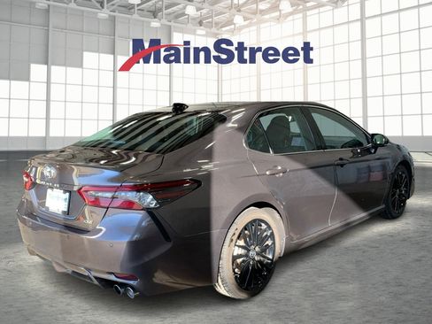 Used 2024 Toyota Camry XSE image 5