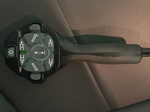 Used 2025 RAM 2500 Tradesman w/ Chrome Appearance Group image 6