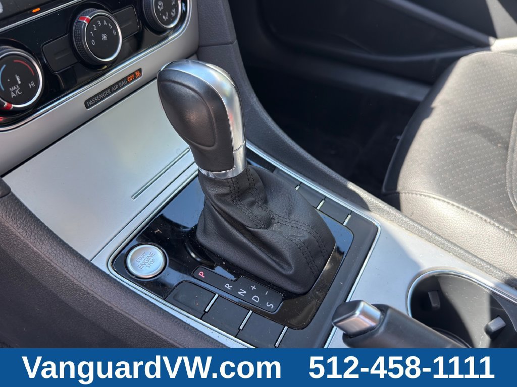 Used 2019 Volkswagen Passat 2.0T Wolfsburg FWD image 13