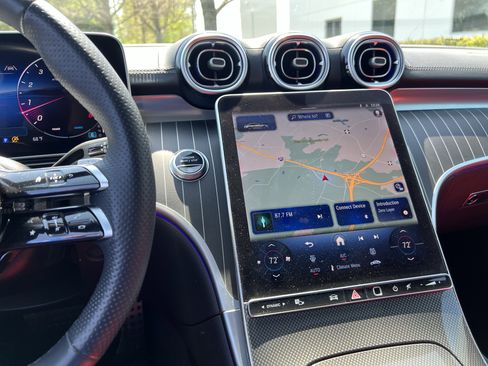 Used 2024 Mercedes-Benz CLE 300 4MATIC Coupe image 31