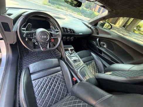 Used 2017 Audi R8 V10 plus AWD/4WD image 18