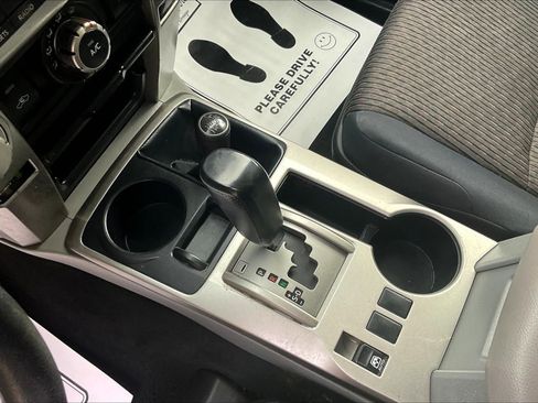 Used 2011 Toyota 4Runner SR5 w/ Convenience Pkg image 17