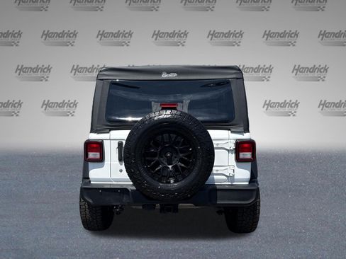 Used 2022 Jeep Wrangler Unlimited Sport AWD/4WD image 8