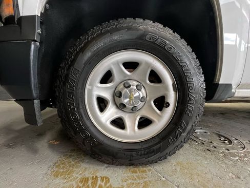 Used 2015 Chevrolet Silverado 1500 W/T w/ Special Service Package AWD/4WD image 16