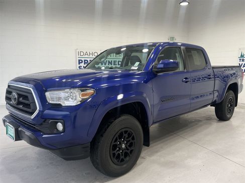 Used 2022 Toyota Tacoma SR5 image 4