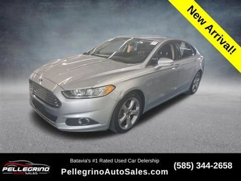 Used 2016 Ford Fusion SE FWD image 1