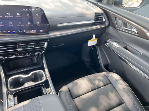 New 2026 Chevrolet Traverse High Country FWD image 29