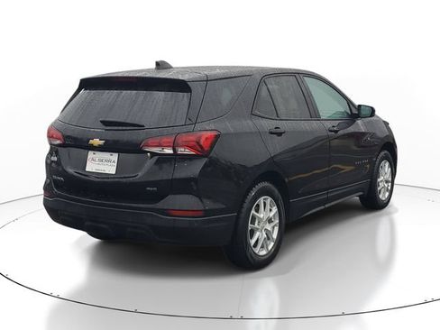 Certified 2024 Chevrolet Equinox LS AWD/4WD image 4