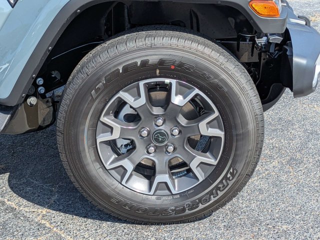 New 2026 Jeep Wrangler Unlimited Sahara AWD/4WD image 11