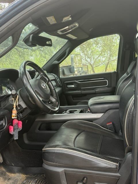 Used 2021 RAM 2500 Laramie AWD/4WD image 4
