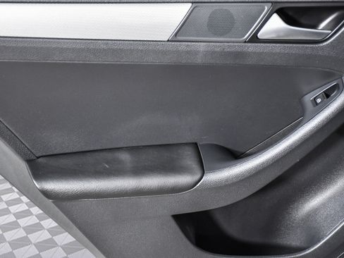 Used 2017 Volkswagen Jetta S image 22