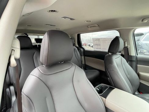 New 2026 Kia Carnival LXS image 30